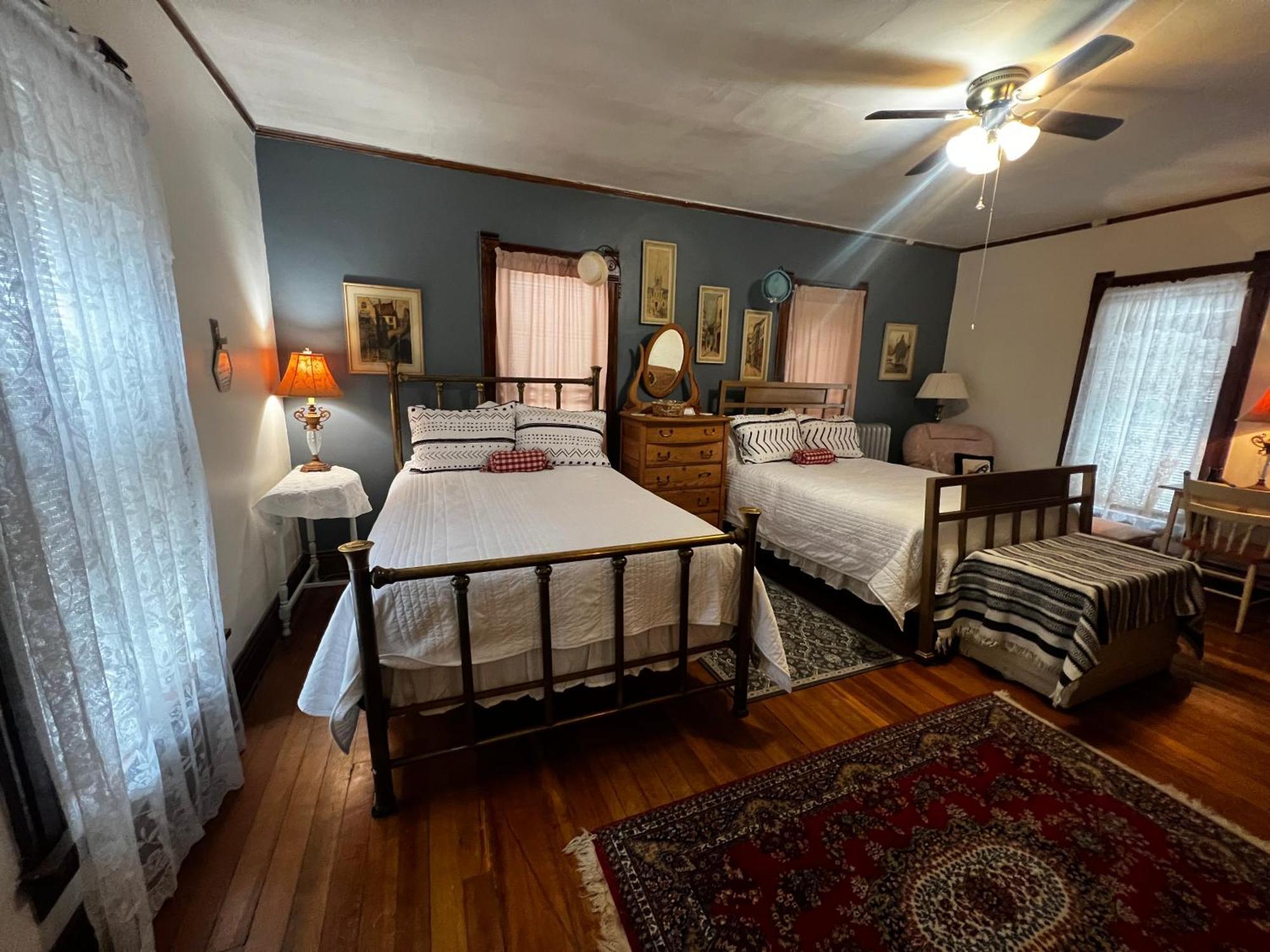 Bed And Breakfast Hearts Desire Raton Exterior photo